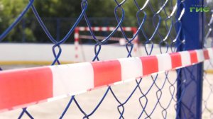В посёлке Управленческий приводят в порядок спортивную площадку