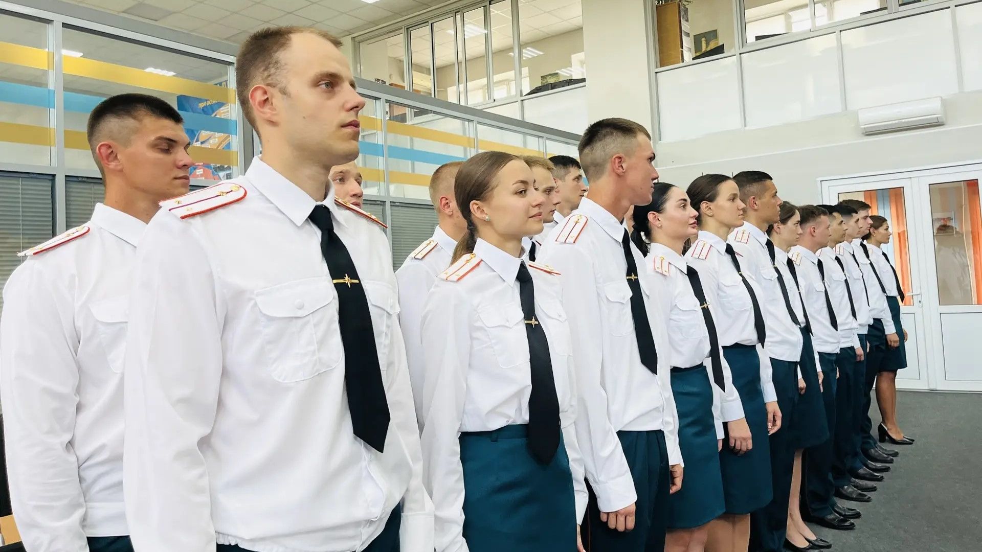 Молодые офицеры МЧС России направлены в подразделения Главного управления для дальнейшей службы