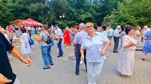 2.08.26г... «РАСЦВЕТАЮТ ЛИЛИИ»...