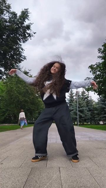 Обожаю кудряшки,но всегда лень их делать 🤗 #матросоваоля #танцы #тренд #популярныетренды #трендытикт