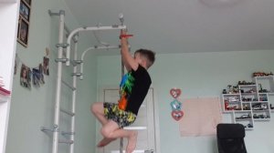 подтянулся 8 раз