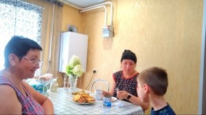 ЖИЗНЬ В СЕЛЕ:часть1/НА ЗАВТРАК СЫРНИКИ.