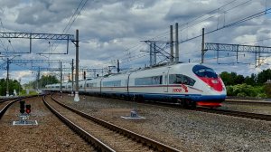 ЭВС1-15 «Сапсан» сообщением Санкт-Петербург - Москва,следует через станцию Любань