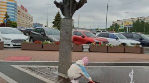 Санкт-Петербург. ТРЦ «Гранд Каньон» на проспекте Энгельса, Фонтан Дружбы - место встречи.