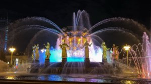 Вечерняя прогулка по ВДНХ
