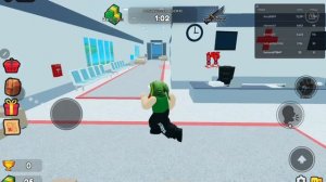 я играю в  Roblox и показываю как найти бесплатные вещи