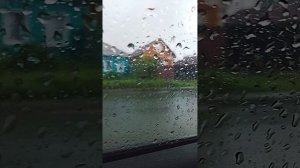 очень сильный дождь