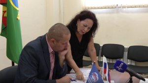 Пообщаться с представителями власти лично, чтобы решить насущную проблему