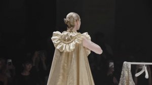 Показ коллекции Viktor&Rolf Haute Couture осень-зима 2026-2027