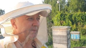 Пересобираю семью из которой вышел огромный рой из двух корпусов в один