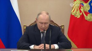 Путин провел перестановки в командовании войск в зоне СВО.