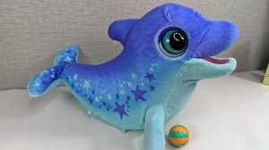 Распаковка и обзор интерактивной игрушки - касатка. Мультики с игрушками