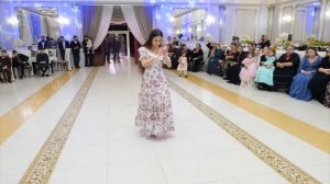 цыганочка зажгла танцор
мадошка