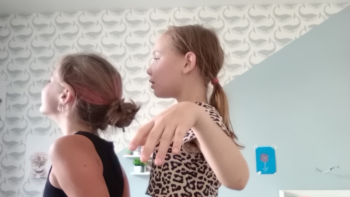 Хи