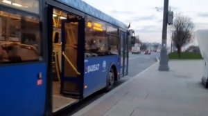 Автобус Лиаз-6213.22 следует по маршруту т63