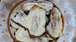 Жареные баклажаны с чесноком и майонезом