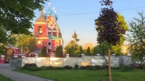 22. Дорога в Лавру. Храм Тихвинской иконы Божией Матери в Алексеевском. Москва. ВДНХ.