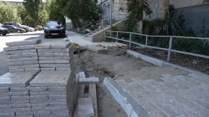 В Махачкале ремонтируют двор по проспекту Шамиля, 55-57