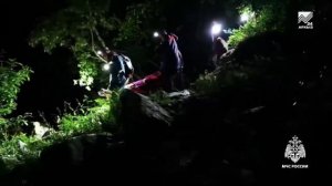Спасатели МЧС эвакуировали туристку с маршрута у Турьего озера