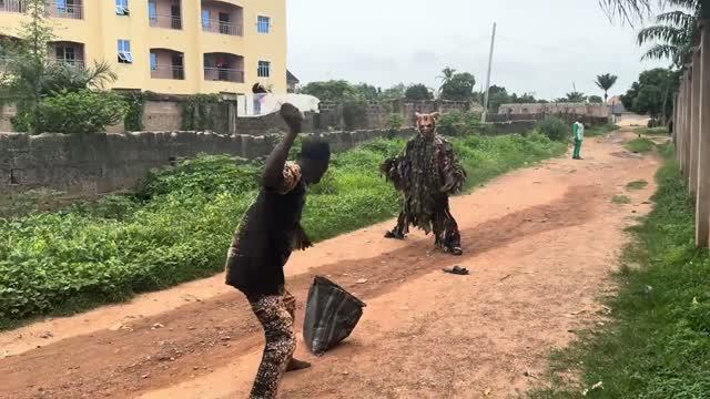 Бушмен против Молитвенного Воина😭и другие пранки