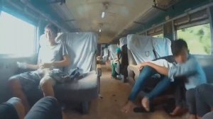 🥵Причина тряски: поезд в Мьянме,осторожно слабонервным не смотреть,у кого слабое сердце тоже.