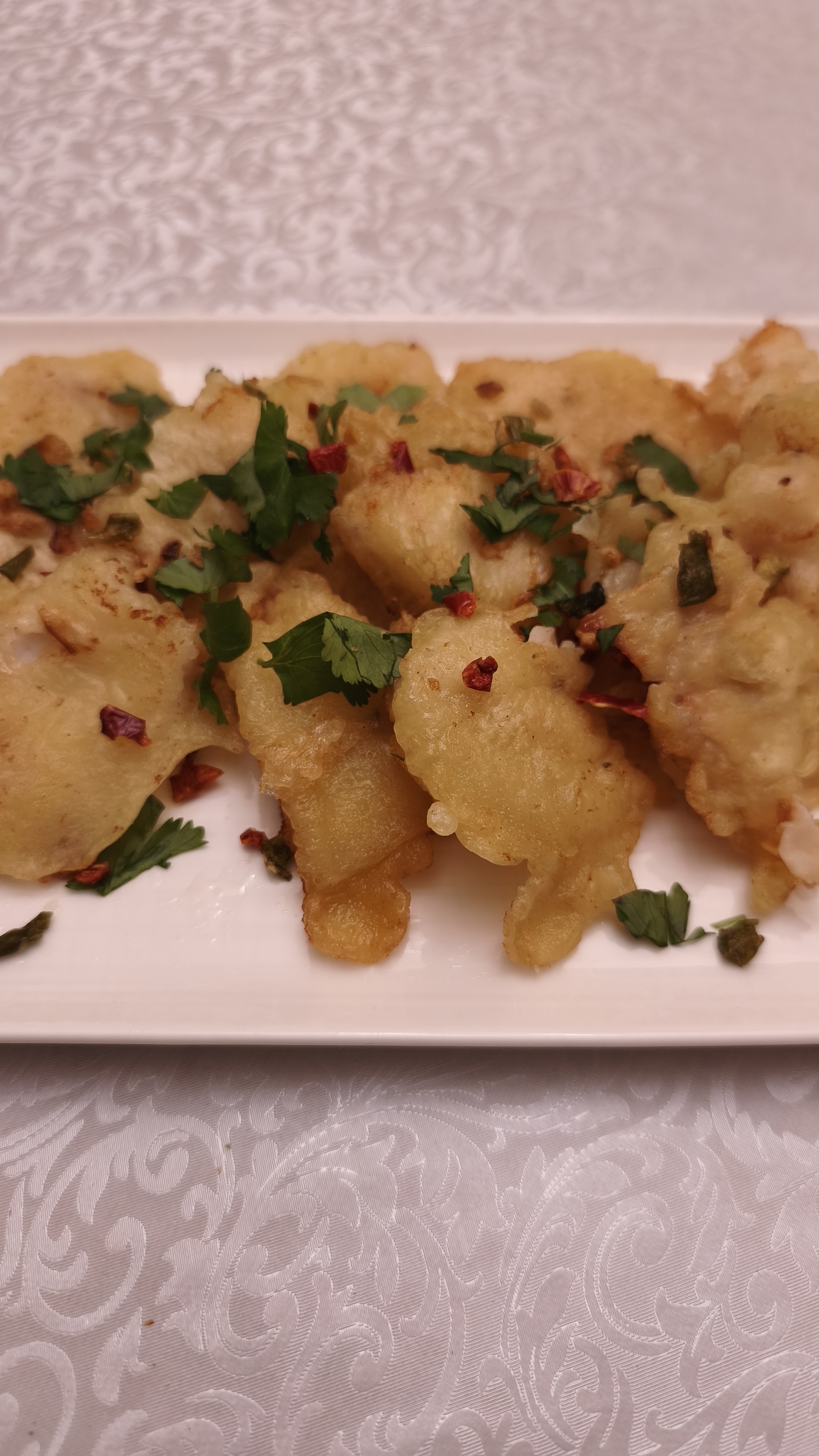 Хрустящий кальмар в темпуре. Будьте аккуратны, это очень вкусно 😋
