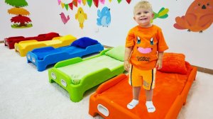 Рома открыл Детский Сад _ Kindergarten Story