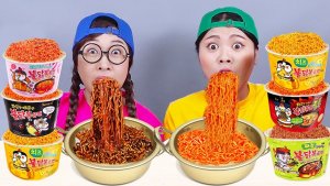 Острое вареное блюдо из морепродуктов осьминог креветки Мукбанг ДОНА DONA