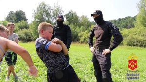 Сотрудники полиции Кузбасса и члены Общественного совета провели для детей Зарядку