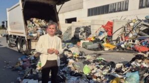 Итальянец по ошибке выбросил в мусор лотерейный билет на миллион евро.