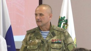 Колпашевским школьникам торжественно вручили паспорта.
