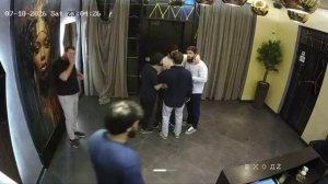 Дагестанский борец Абдуллаев Исмаил под наркотой в клубе «Лавилла» избил охранника и посетителей