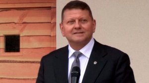 ‼️🇺🇦 Украинцы хотят видеть Залужного президентом, а его окружение в парламенте, — опрос