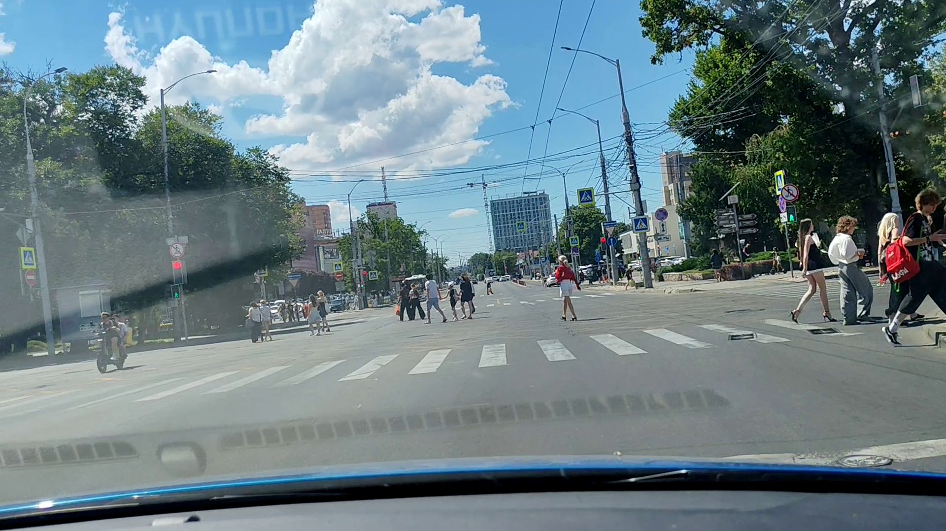 Поездка по Краснодару. Проезд сложного перекрестка с 