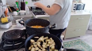 Очень вкусная закуска из баклажанов, перца и помидоров на зиму. Ответ злым комментаторам. Все видео