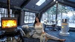 Ночь в снежном лесу: тепло в палатке с печкой
