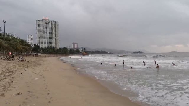 Море во Вьетнаме Нячанг - 11 марта 2026