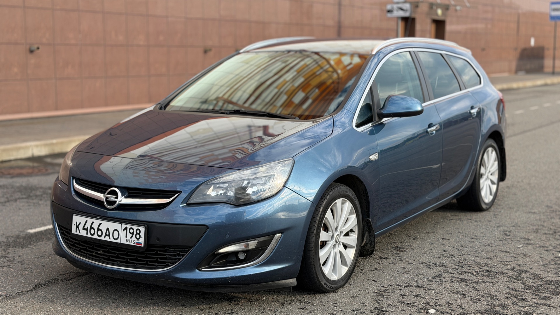 Opel Astra J 1.4 AT 2013