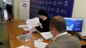 ИРИНА ИВАНОВА ПОЛУЧИЛА УДОСТОВЕРЕНИЕ КАНДИДАТА В ДЕПУТАТЫ ЗС КРАЯ