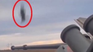 🔴Вражеский снаряд чуть не лишил наших военных жизни, но удача была на их стороне🔴Берегите себя🙏