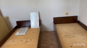 Продолжаю ремонт, клею самоклеящиеся панели.