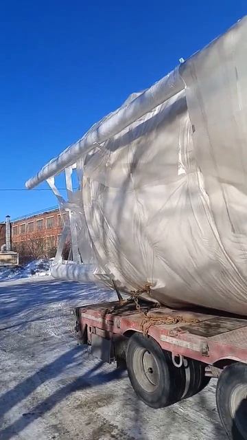 Увязка цельносварного силоса 105 м3 на трале для последующей транспортировки в Луганскую область