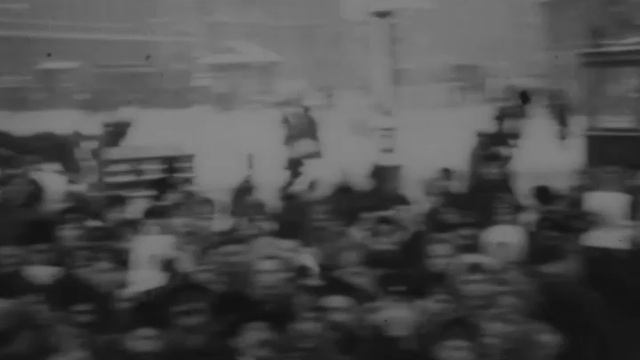 История. Первые годы Советского Государства. Годовщина Революции
