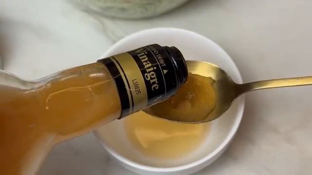 Кабачки НЕ ЖАРЬТЕ И НЕ ПЕКИТЕ! Просто натрите 2 кабачка и 1 морковь! Просто, быстро и вкусно