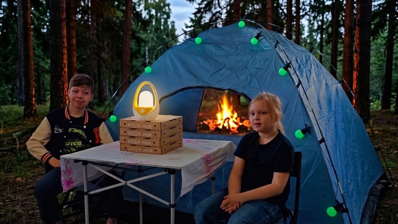 🎒🏕️ Туристический челлендж от Златы Мяу и брата! 🕷️🍫