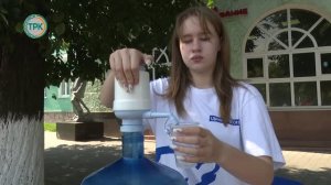 В городе в часы пик раздают воду