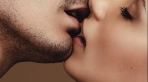 Первый поцелуй