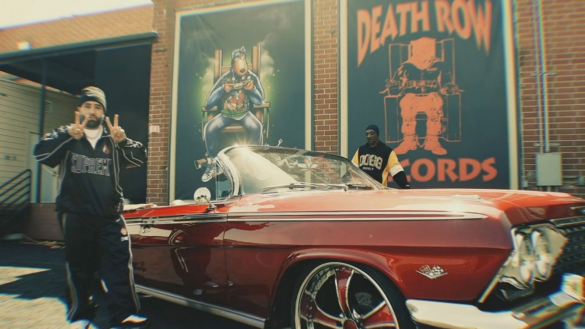 Jay Worthy, George Clinton & Snoop Dogg  — KNEE DEEP Prod. By LNDN DRGS