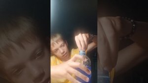 Проверяю можно ли сделать антистресс из бутылки по туториалу из тик тока