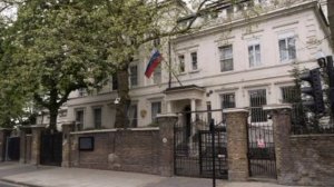 Санкции Лондона против Москвы оказались бессмысленными, заявили в российском посольстве.